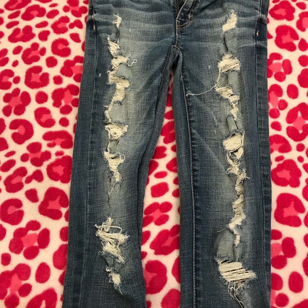 American eagle ripped jeans 👖